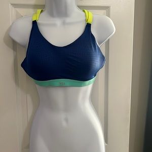 Victorias Secret Strappy Back Sports Bra